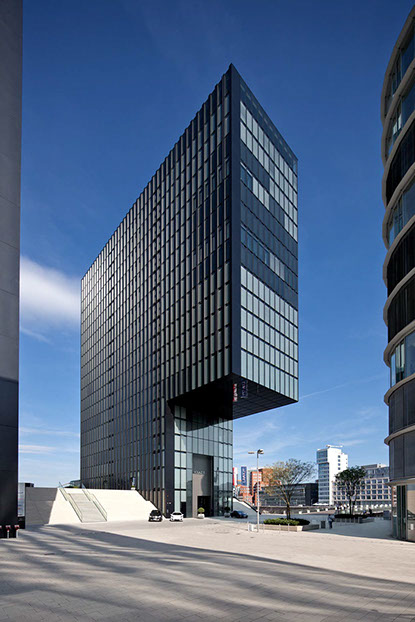 Bildbearbeitung Retusche Retouch Postproduction Postproduktion Fotobearbeitung Bildbearbeitungsservice Pixelfinish Fotografie Tina Schymaniuk